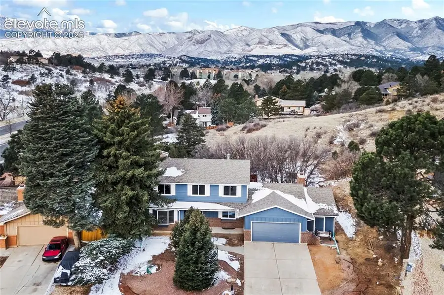 6820 Dauntless Court, Colorado Springs, CO 80919 - #3