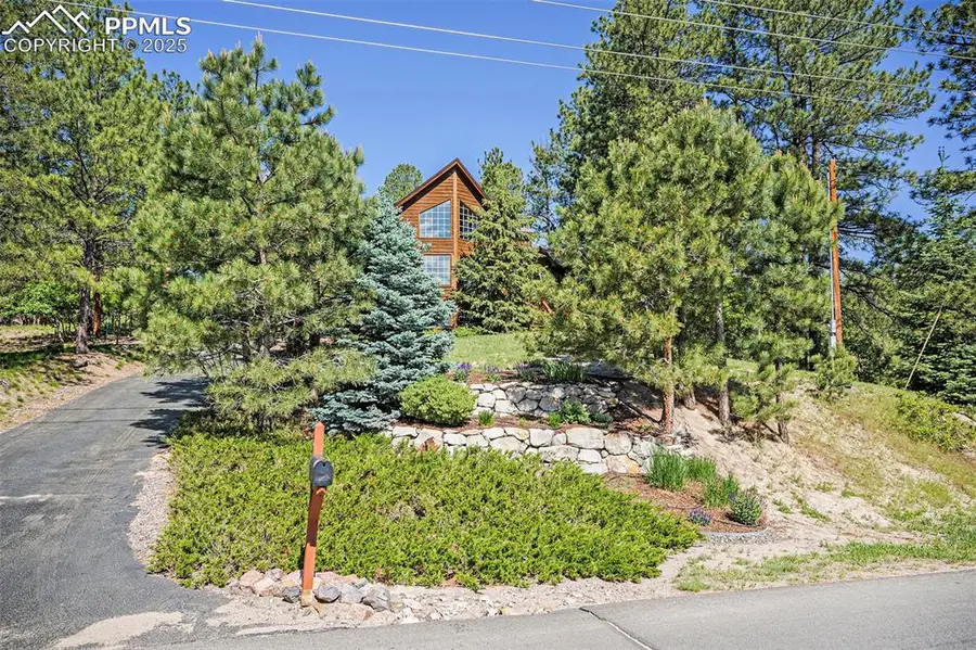 533 Tenderfoot Drive, Larkspur, CO 80118 - Image #2