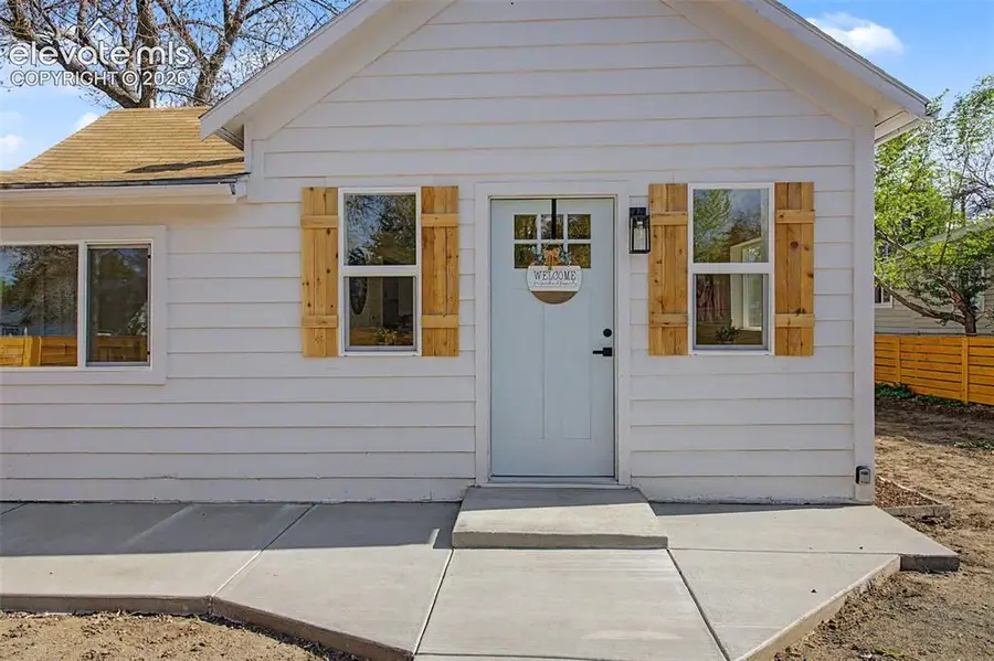 611 Maple Street, Colorado Springs, CO 80903 - #2