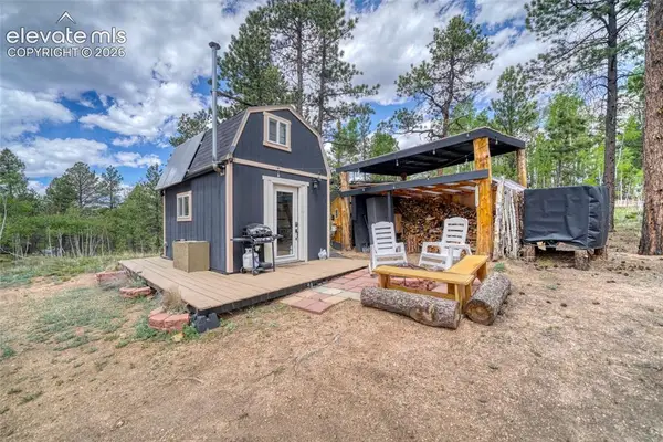 2927 Pathfinder Road, Florissant, CO 80816