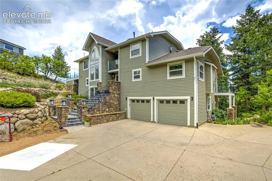 3 Thayer Road, Colorado Springs, CO 80906 - #2