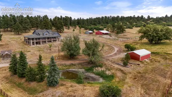 9610 S Perry Park Road, Larkspur, CO 80118
