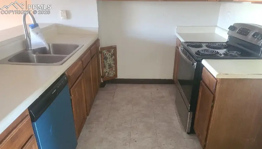 2411 Lexington Village Lane, Colorado Springs, CO 80916 - Image #3