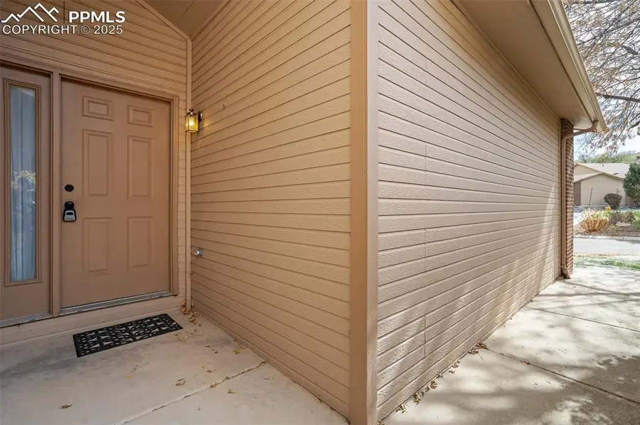 1528 Shane Circle, Colorado Springs, CO 80907 - Image #2