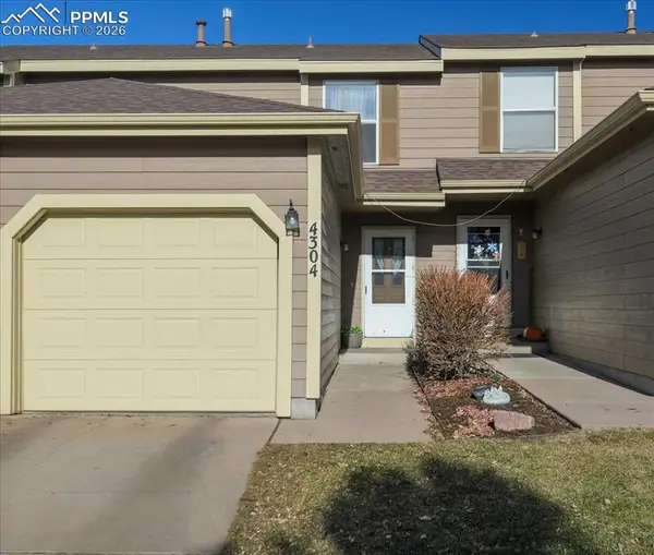 4304 Hunting Meadows Circle, Colorado Springs, CO 80916
