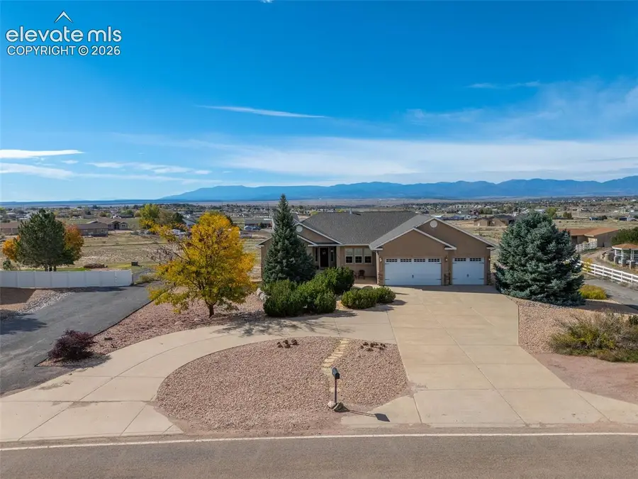 1436 W Carrizo Springs Avenue, Pueblo, CO 81007 - #2
