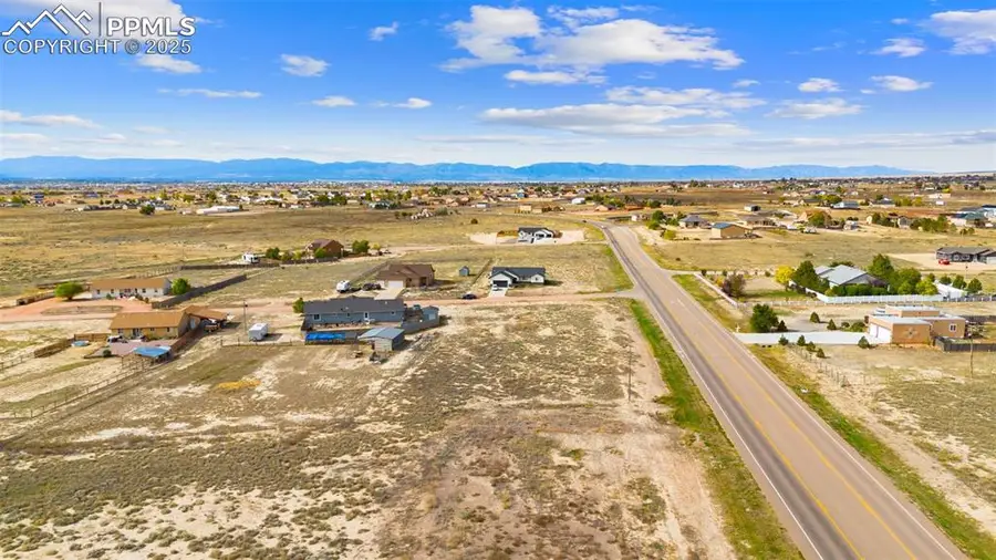 1220 N Saddle Ridge Lane, Pueblo, CO 81007 - Image #2