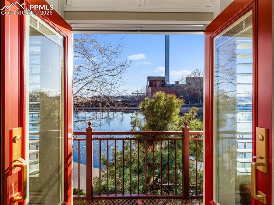 229 W Riverwalk, Pueblo, CO 81003 - #2