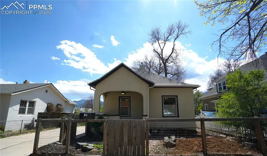 911 W Pikes Peak Avenue, Colorado Springs, CO 80905 - #2