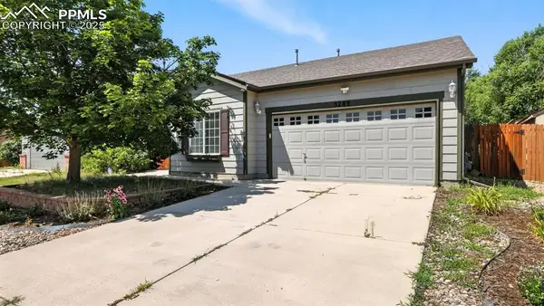 5289 Mountain Air Circle, Colorado Springs, CO 80916