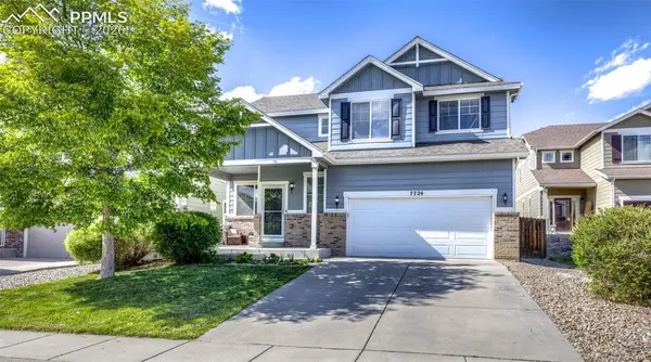 7724 Canyon Oak Drive, Colorado Springs, CO 80922