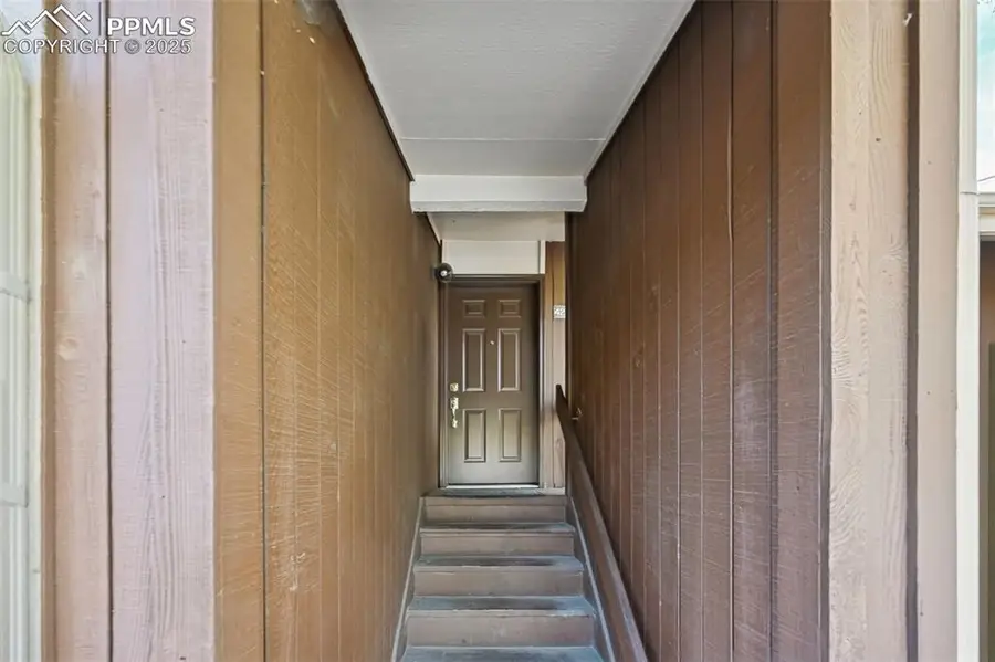 4225 N Carefree Circle #B, Colorado Springs, CO 80917 - Image #2