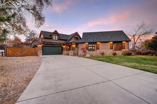 202 Rockledge Court, Manitou Springs, CO 80829