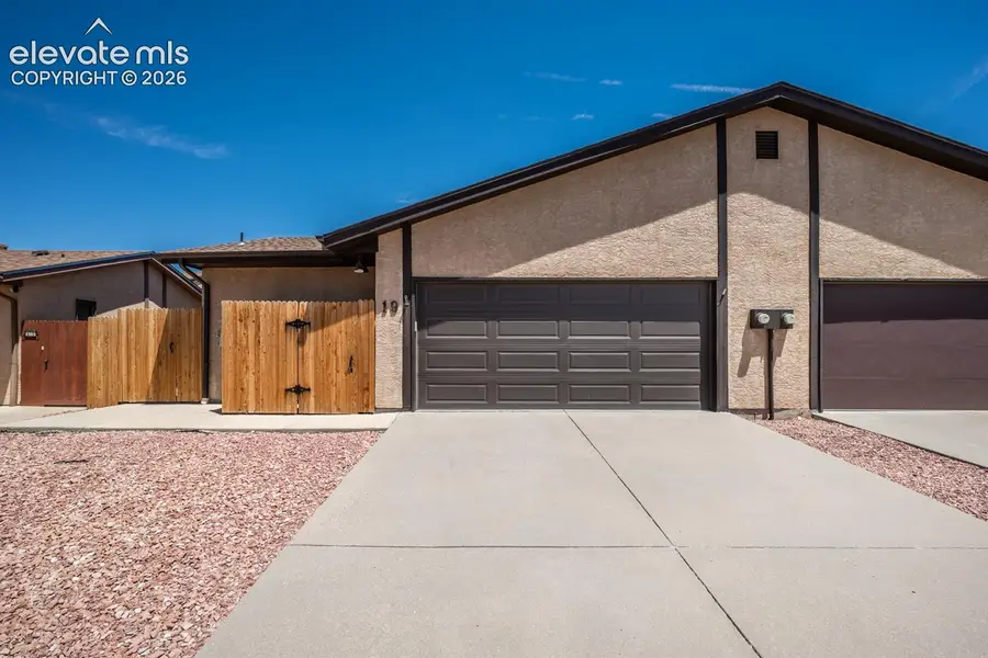 19 Pineridge Court, Pueblo, CO 81001 - #2