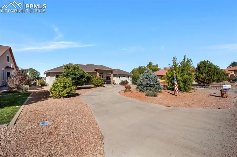 425 S Fairway Drive, Pueblo West, CO 81007 - Image #2
