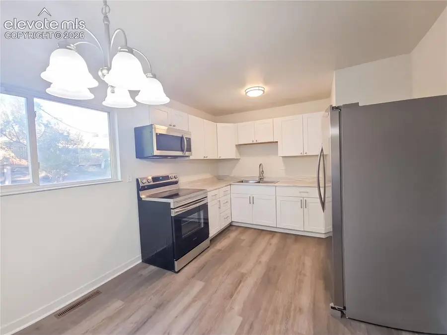 1136 Cambridge Avenue, Colorado Springs, CO 80906 - #2