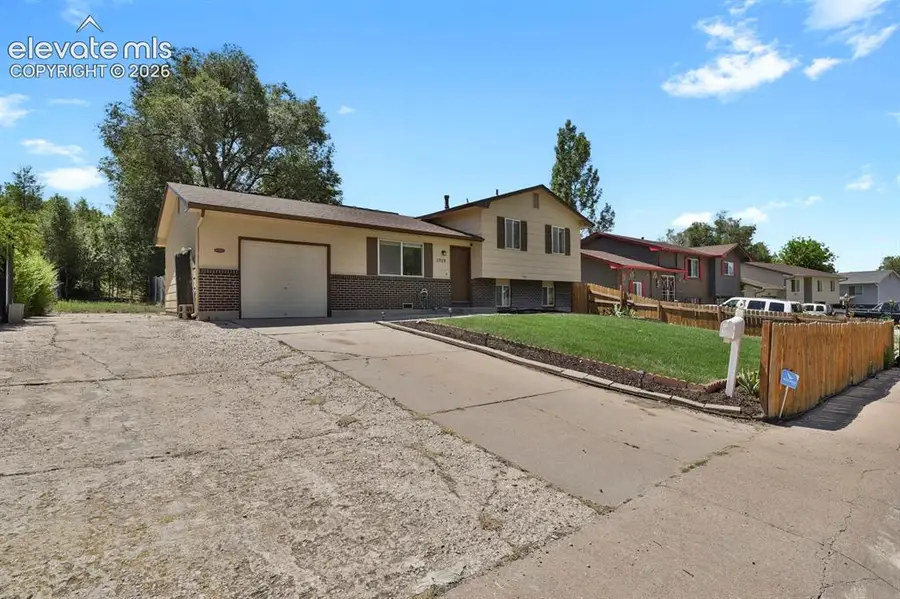 1019 De La Vista Lane, Colorado Springs, CO 80911 - #3