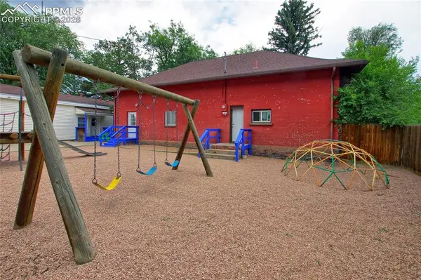 1015 W Cheyenne Road, Colorado Springs, CO 80906