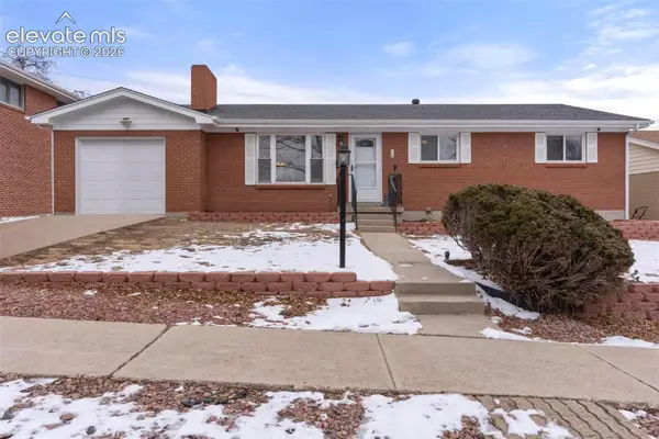 2105 Eagle View Drive, Colorado Springs, CO 80909