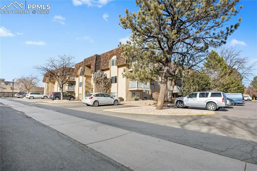 7455 E Quincy Avenue #204, Denver, CO 80237 - Image #2