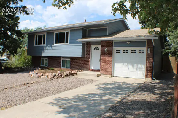 2080 Poteae Circle, Colorado Springs, CO 80915