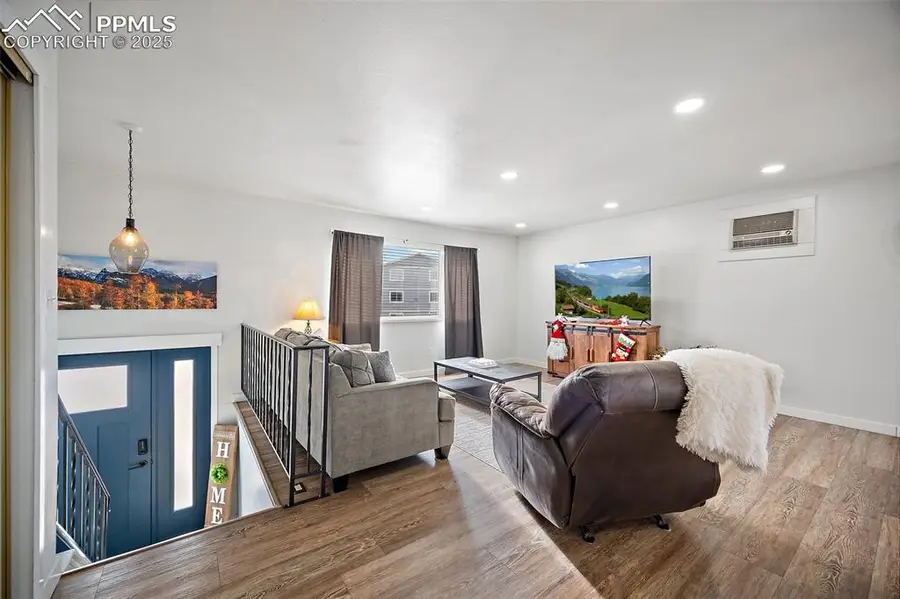 6714 Palace Drive, Colorado Springs, CO 80918 - Image #2