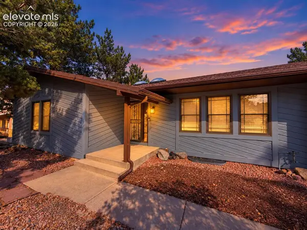 118 Sunbird Cliffs Lane, Colorado Springs, CO 80919