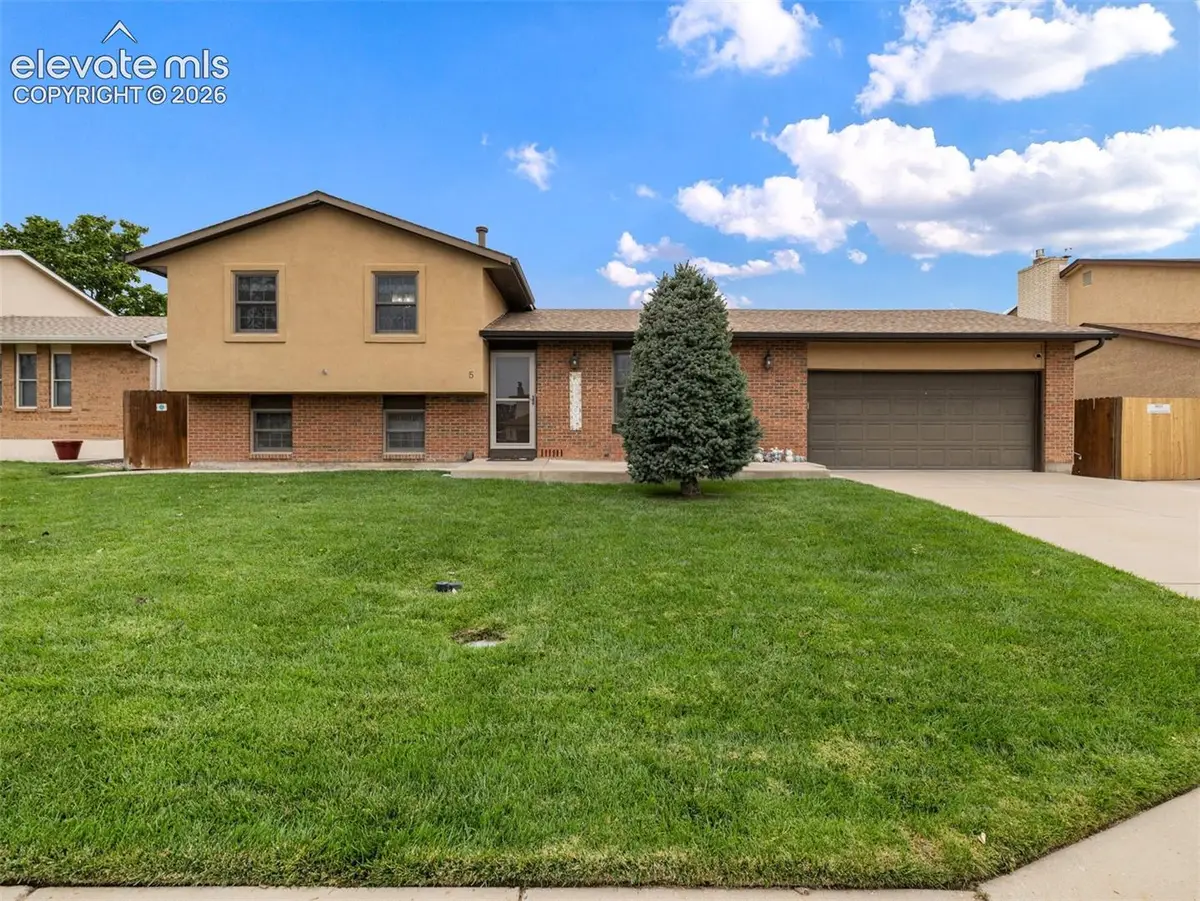 5 Chickadee Way, Pueblo, CO 81005 - #1