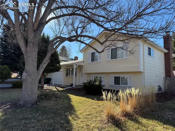 5363 E Old Farm Circle, Colorado Springs, CO 80917