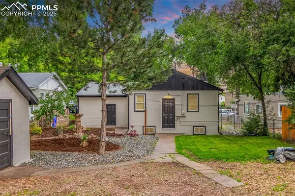 105 Bonfoy Avenue, Colorado Springs, CO 80909