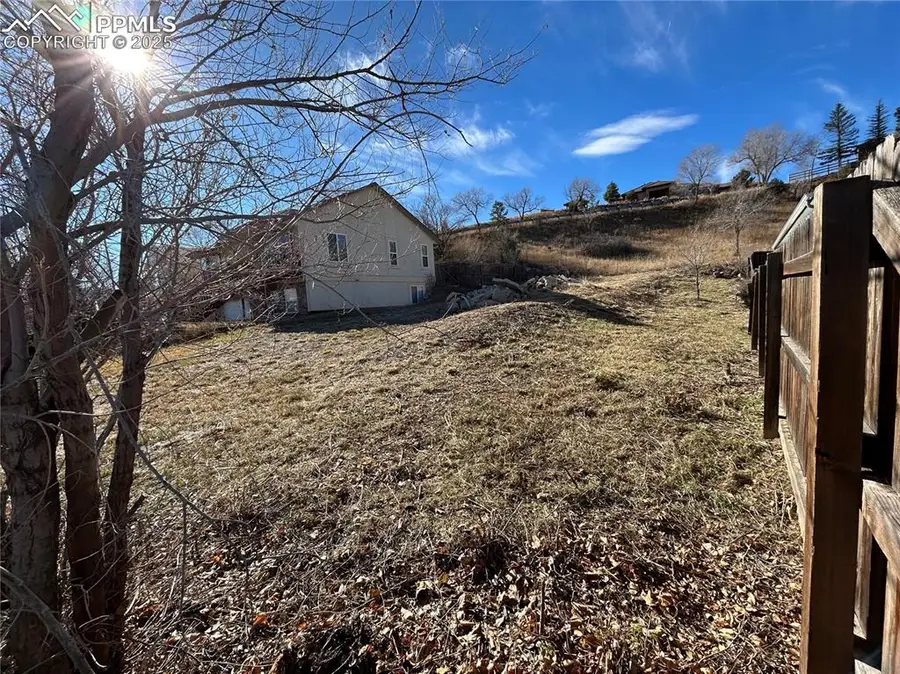 890 Columbine Avenue, Colorado Springs, CO 80904 - Image #3