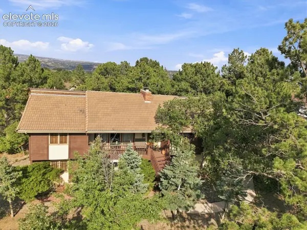 4931 W Cliff Point Court, Colorado Springs, CO 80919