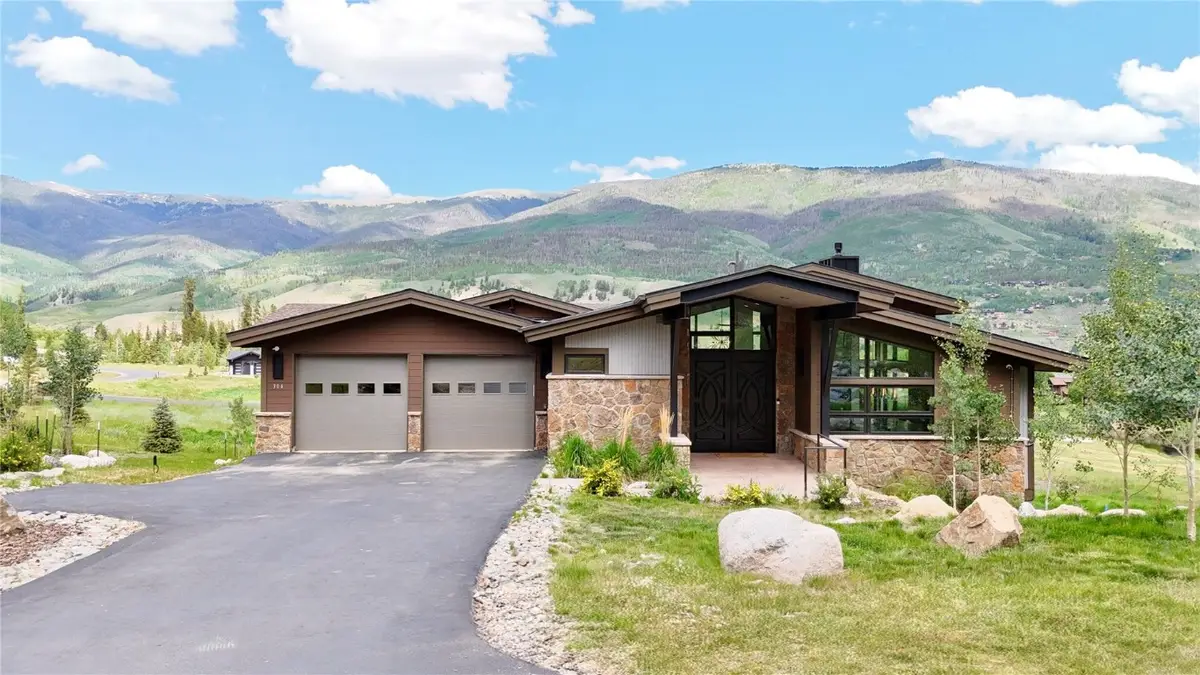 304 Raven Golf Lane, Silverthorne, CO 80498 - Image #1