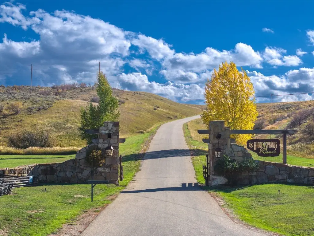 38250 Hillcrest Court, Hayden, CO 81639 - Image #1