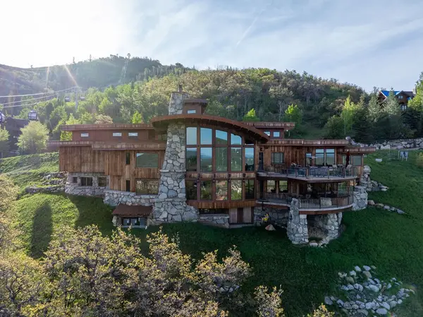 2555 Ski Trail Lane, Steamboat Springs, CO 80487