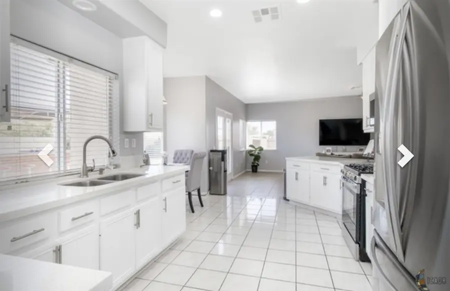 2402 S. 11th, El Centro, CA 92243 - #3