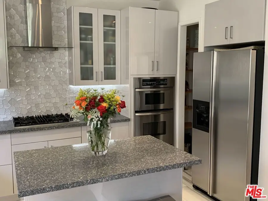 720 Huntley Drive #104, West Hollywood, CA 90069 - #3