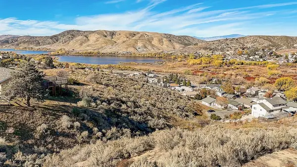 42729 Montello Drive, Lake Elizabeth, CA 93532