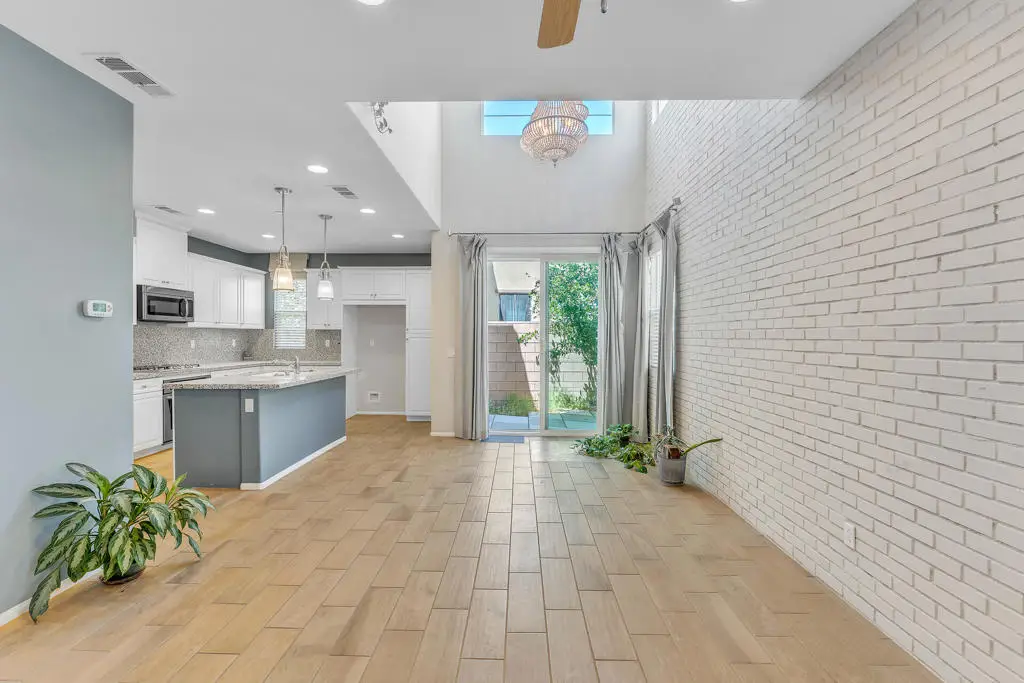 232 Paseo Gusto #122, Palm Desert, CA 92211 - Image #1