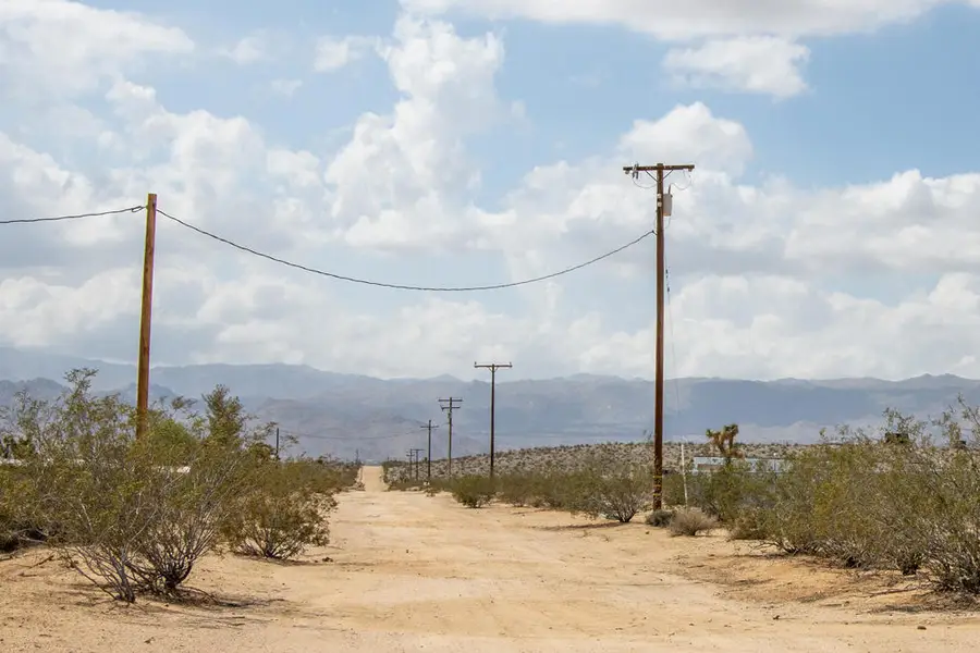 401 Stonehill Avenue, Joshua Tree, CA 92252 - #2