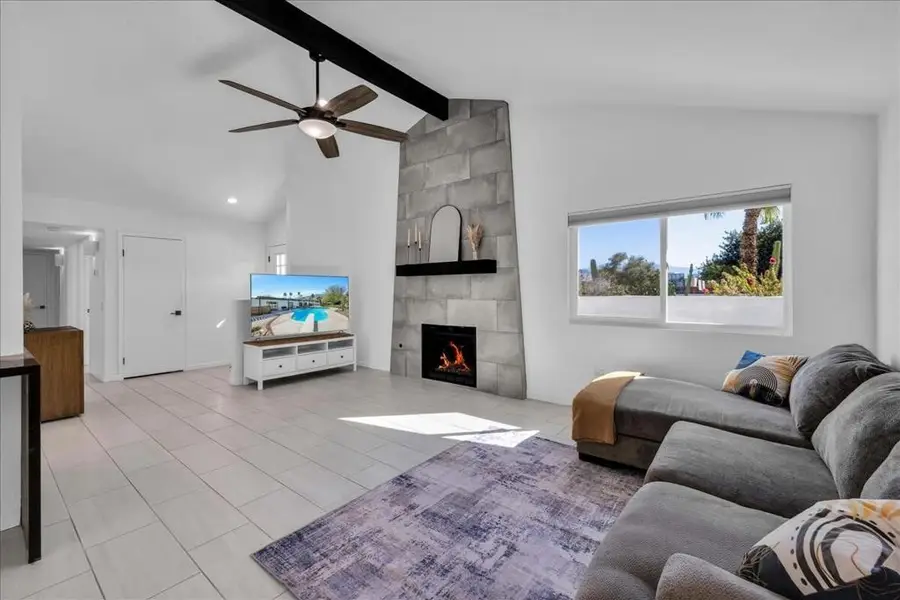 1110 E Vista Chino Rd, Palm Springs, CA 92262 - #2