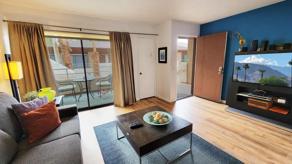 467 S Calle El Segundo #D20, Palm Springs, CA 92282 - Image #1