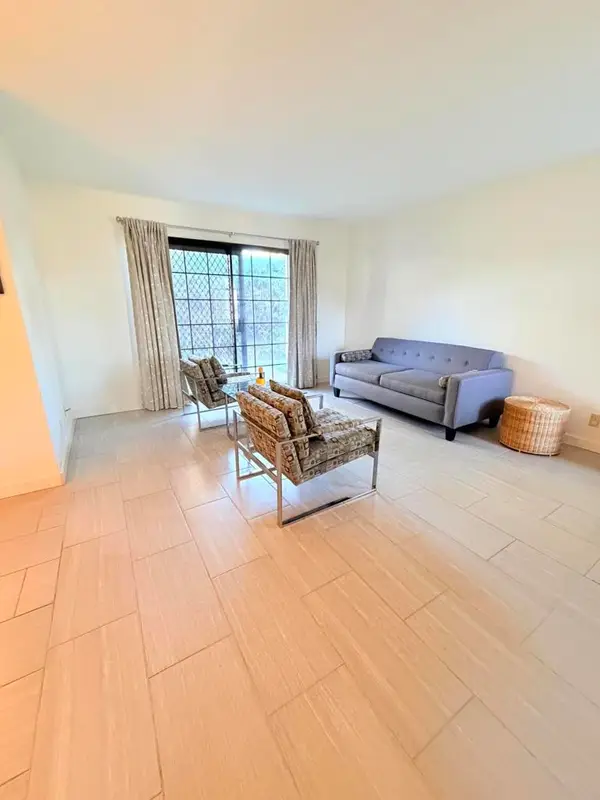 2001 Camino Parocela E #O-107, Palm Springs, CA 92264