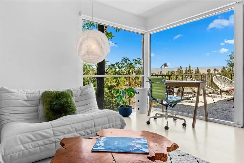 2020 Southridge Drive, Palm Springs, CA 92264 - Image #1