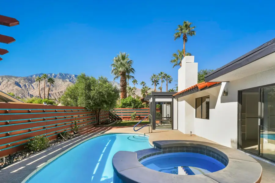 1351 E Luna Way, Palm Springs, CA 92262 - #2