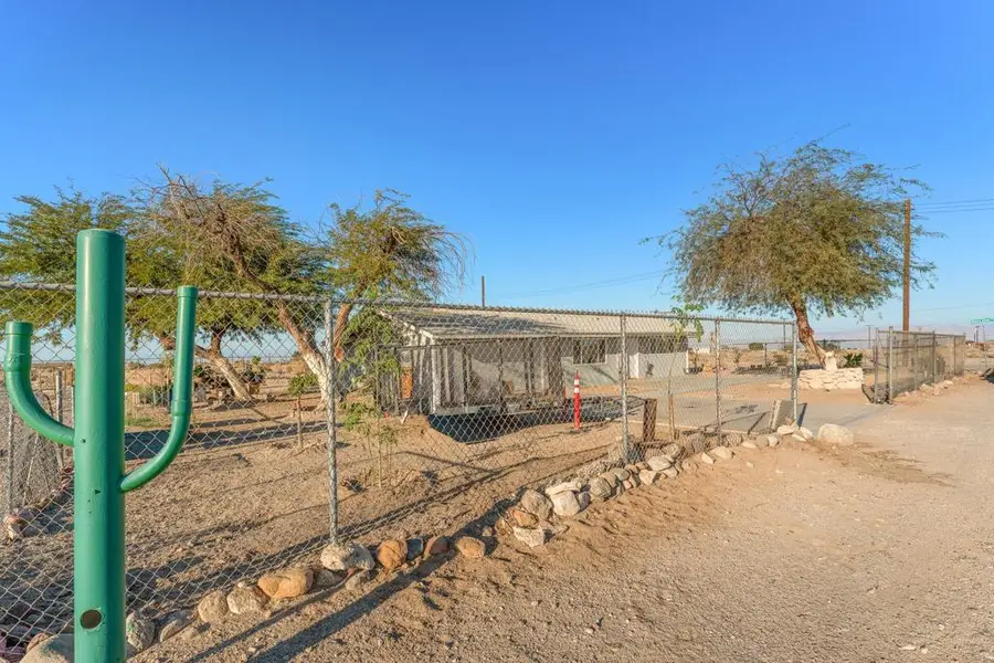 2497 Shore Isle Avenue, Thermal, CA 92274 - #2