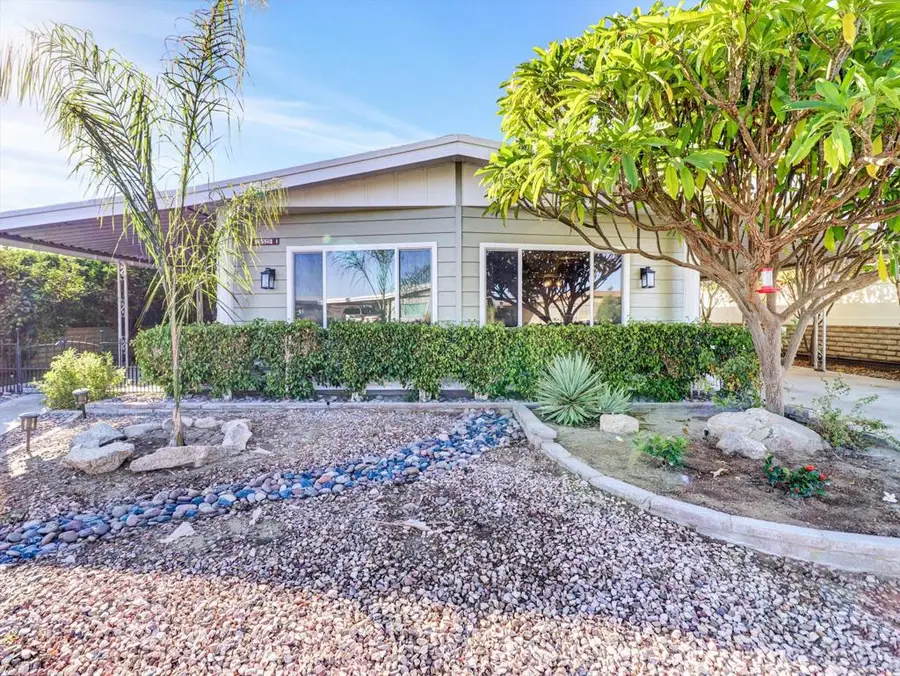 38525 Desert Greens Drive E, Palm Desert, CA 92260 - #3