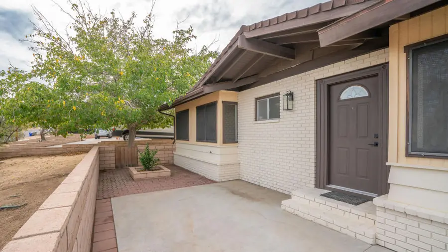 7390 Camarilla Avenue, Yucca Valley, CA 92284 - #3