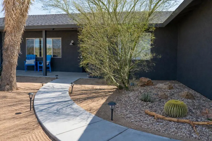 56625 Lowe Avenue, Yucca Valley, CA 92284 - #2