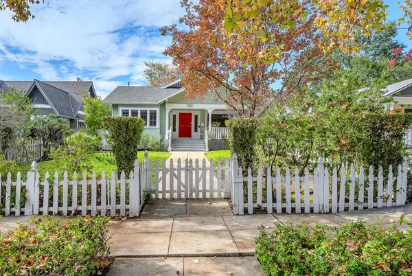 1403 N Orange Grove Avenue, West Hollywood, CA 90046